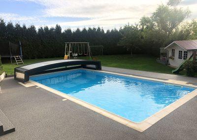 Plage de piscine au Puy