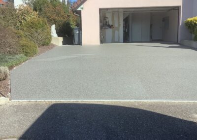 Allée de Garage à Pouilley les vignes